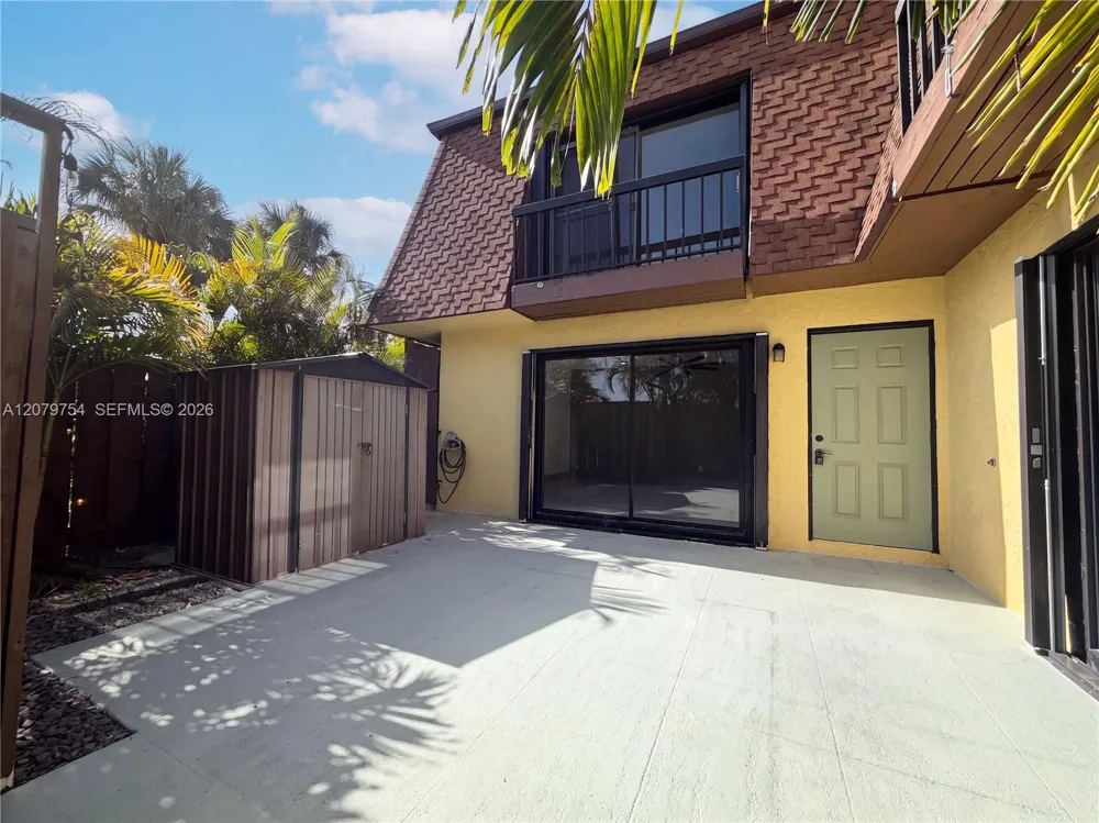 110 Delaware Blvd #10C Jupiter, FL 33458