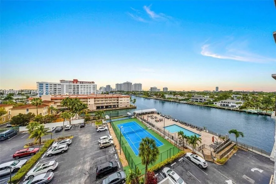 2049 S Ocean Dr #1004 Hallandale Beach, FL 33009
