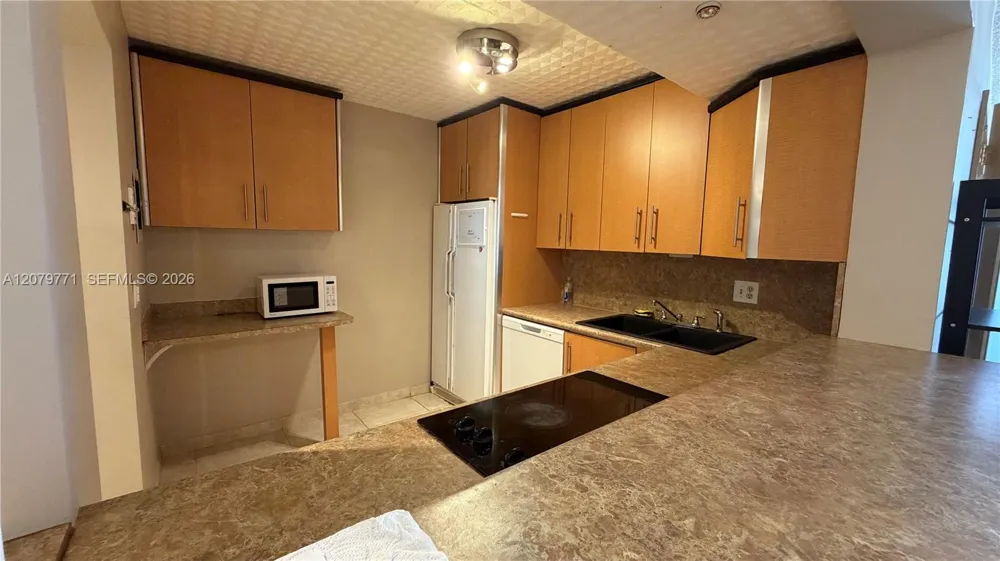 2049 S Ocean Dr #1004 Hallandale Beach, FL 33009