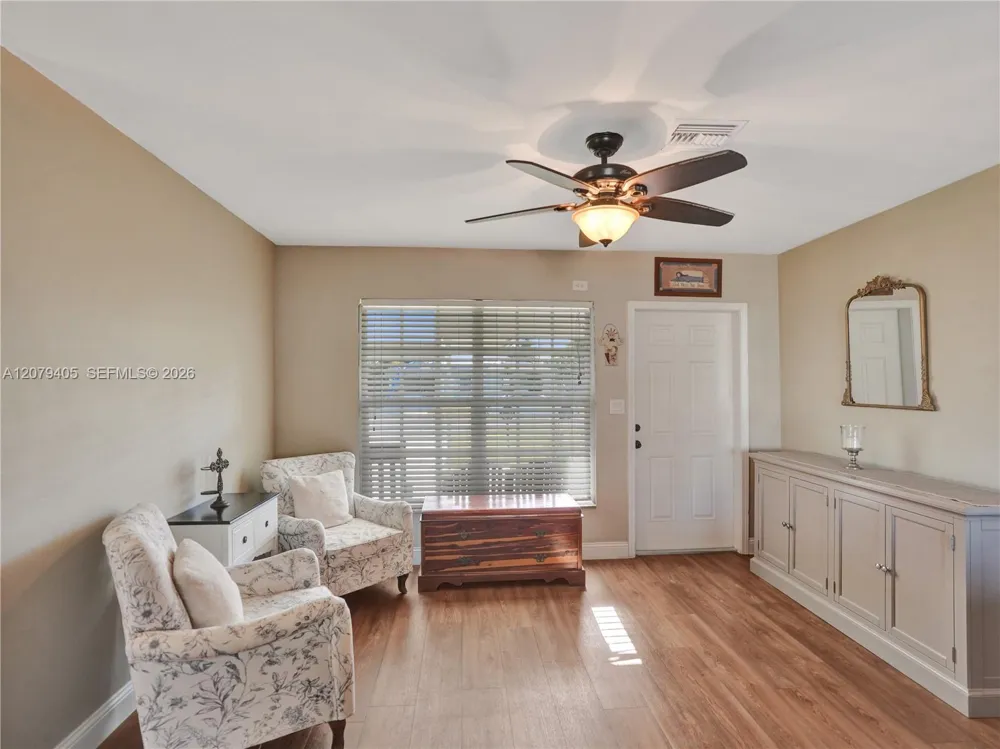 4681 NE 2nd Ave Oakland Park, FL 33334