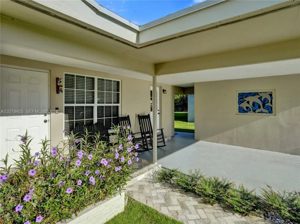4681 NE 2nd Ave Oakland Park, FL 33334