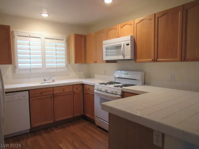 401 AMBER PINE STREET #206 Las Vegas, NV 89144