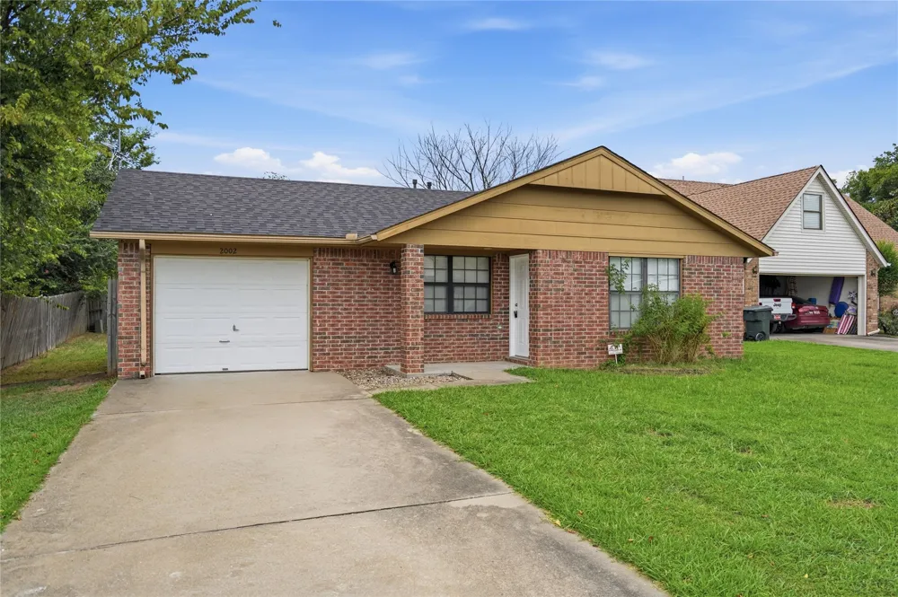 2002 S Cherokee Avenue Claremore, OK 74019