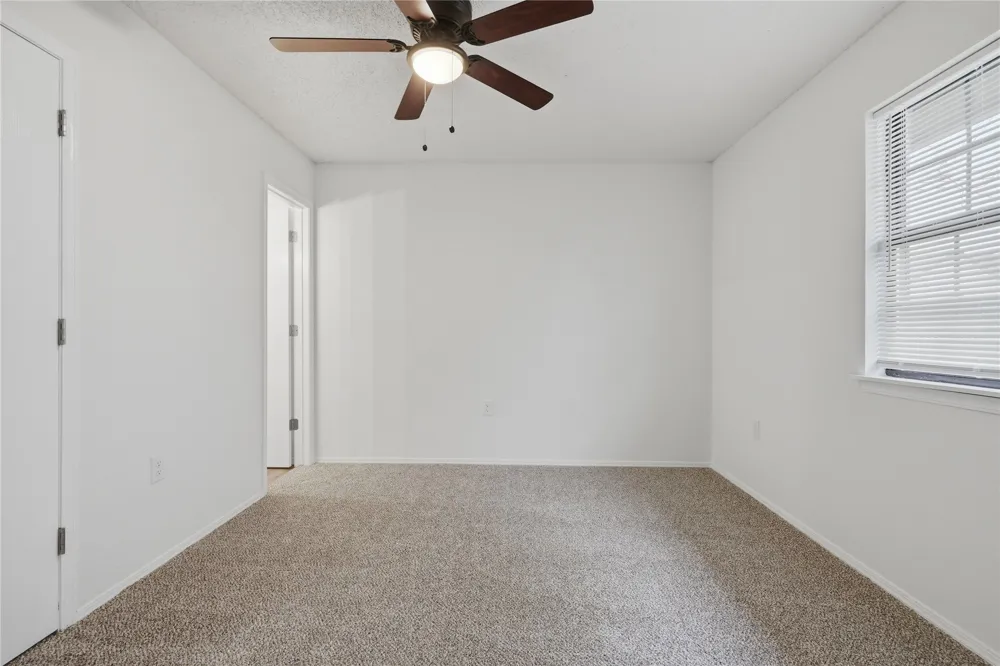 2002 S Cherokee Avenue Claremore, OK 74019