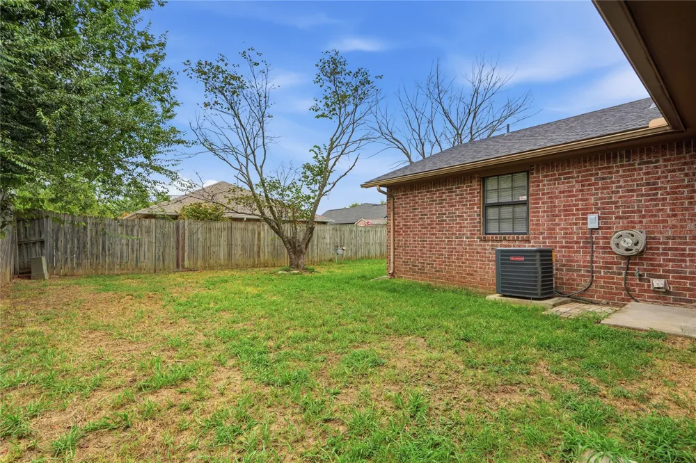 2002 S Cherokee Avenue Claremore, OK 74019