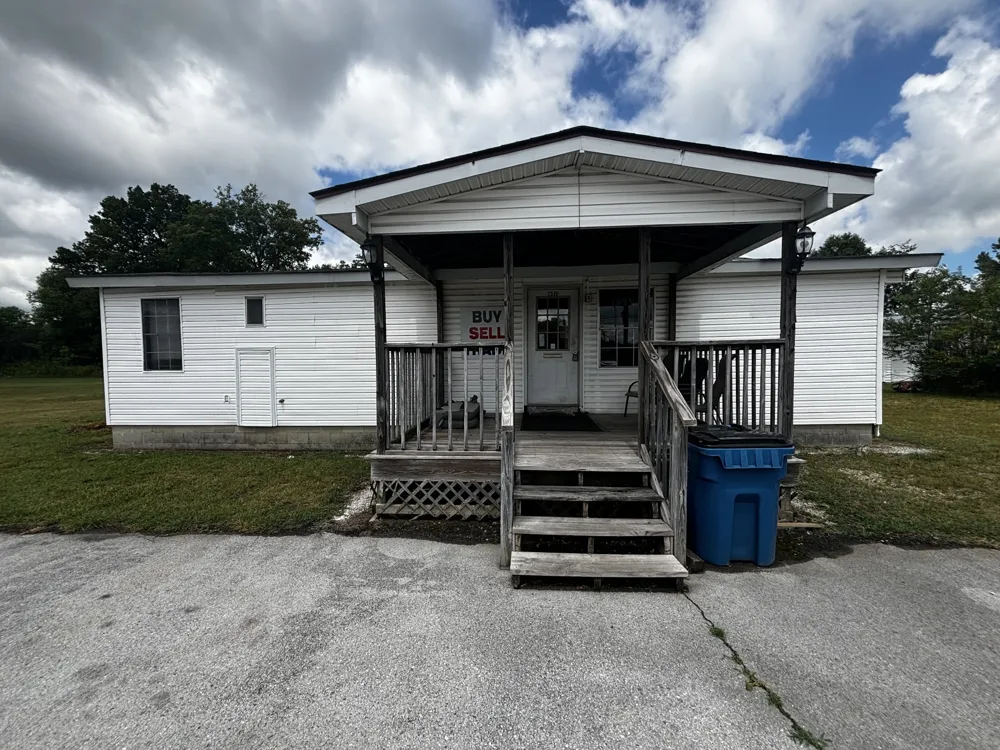 1510 McArthur St Manchester, TN 37355