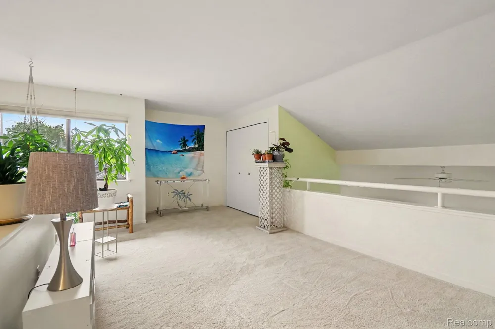 699 Charing Court Rochester Hills City, MI 48307