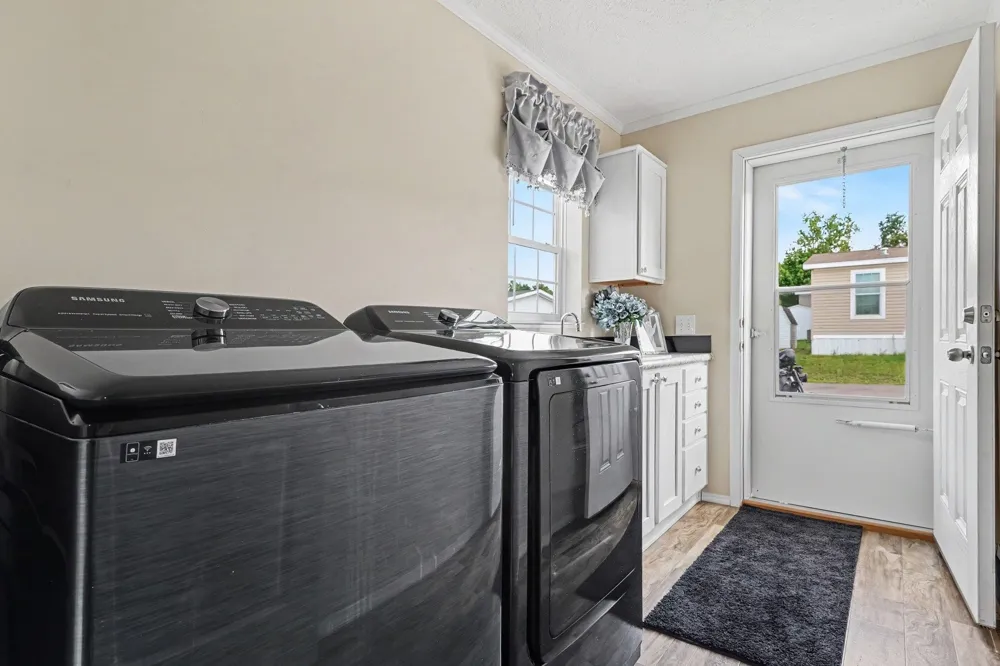 1254 Concord Union Charter Township, MI 48858