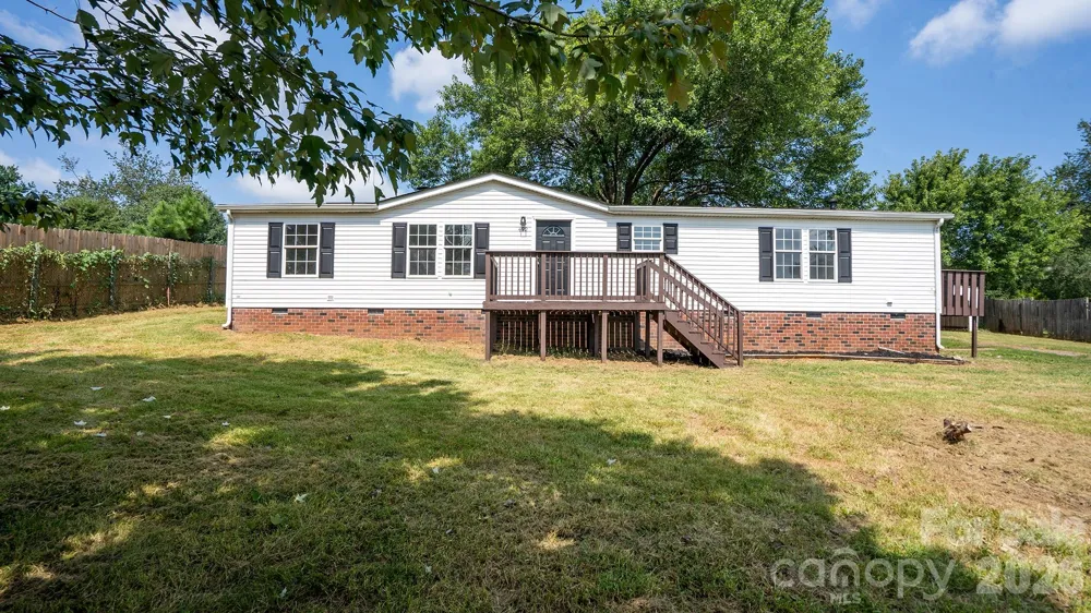 492 Bethlehem Road Statesville, NC 28677