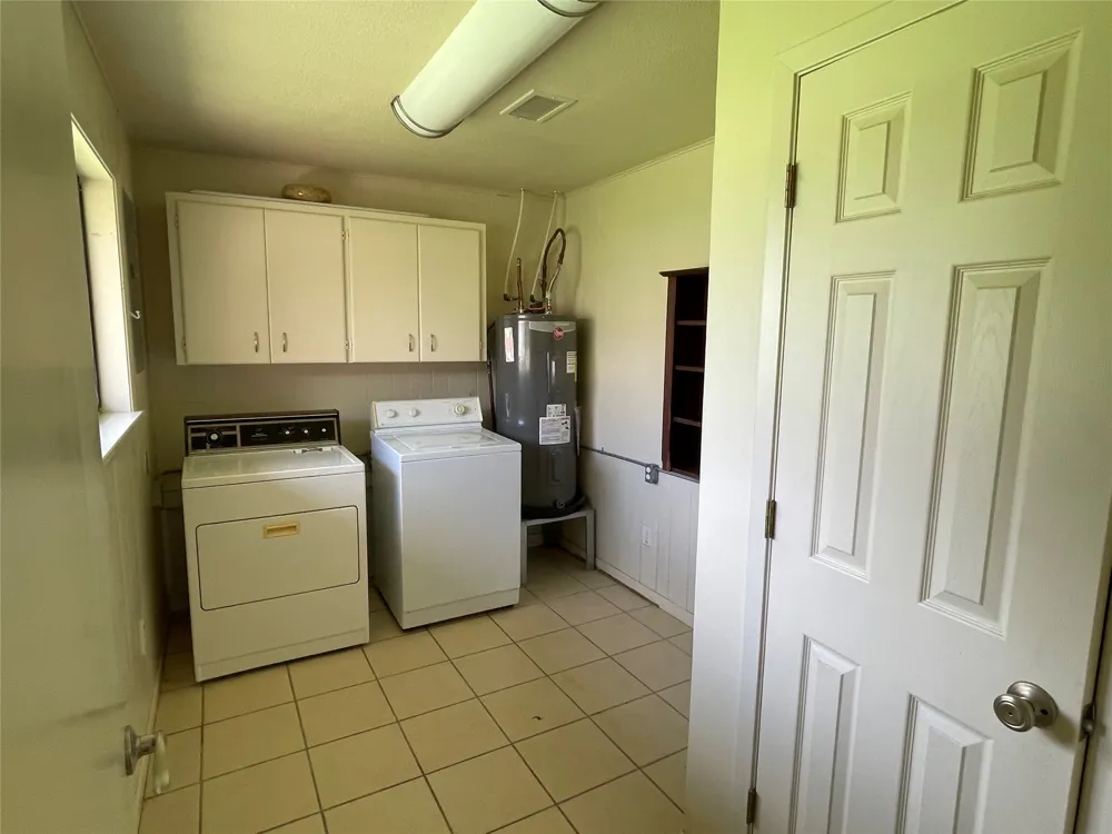 1435 County Road 108 Burnet, TX 78611