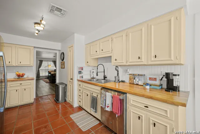 7926 Broadway #102 San Antonio, TX 78209