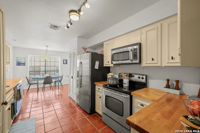 7926 Broadway #102 San Antonio, TX 78209