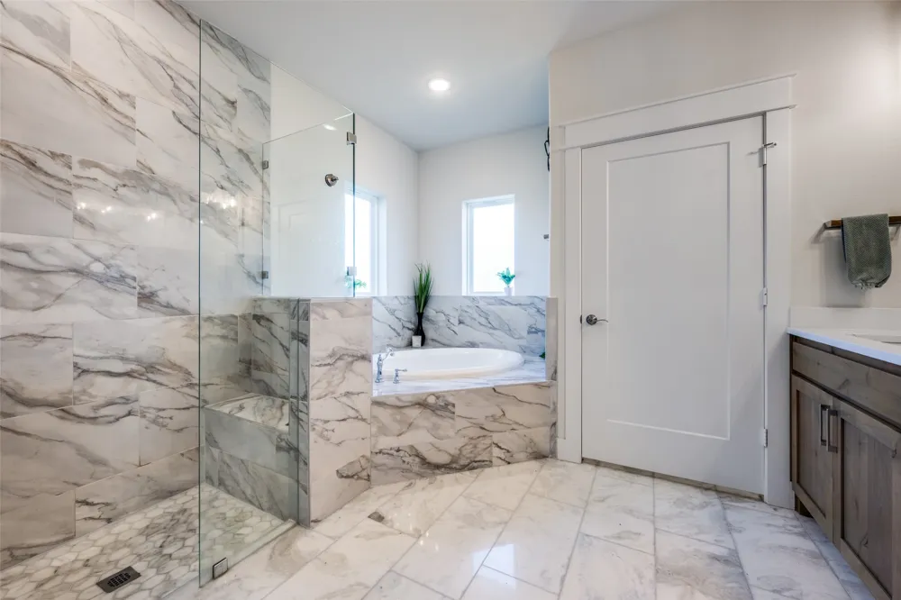745 River Oak Way Lake Dallas, TX 75065