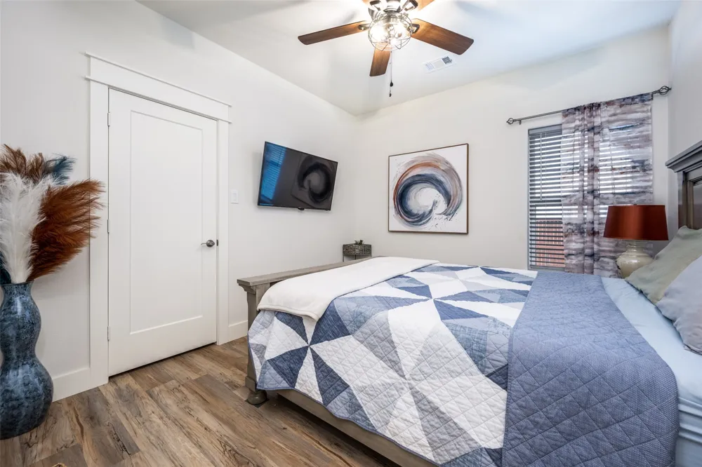 745 River Oak Way Lake Dallas, TX 75065
