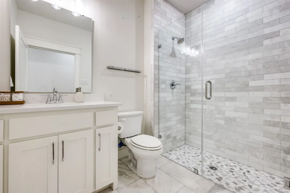 745 River Oak Way Lake Dallas, TX 75065