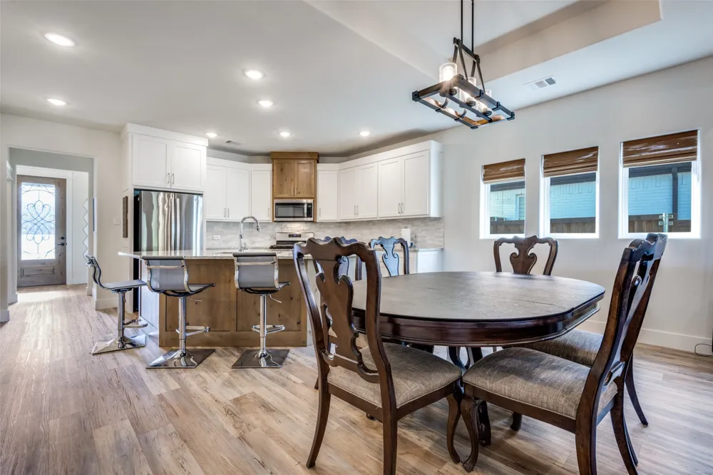 745 River Oak Way Lake Dallas, TX 75065