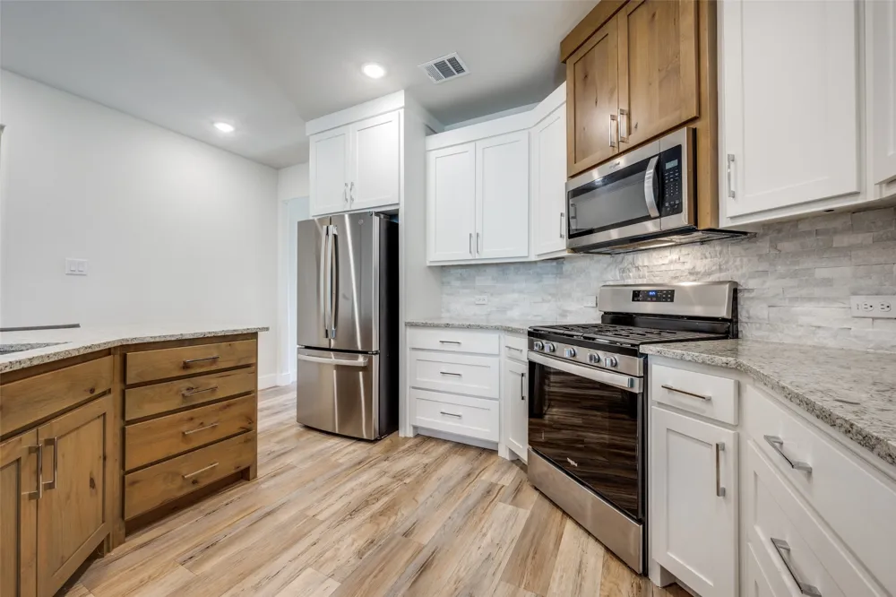 745 River Oak Way Lake Dallas, TX 75065