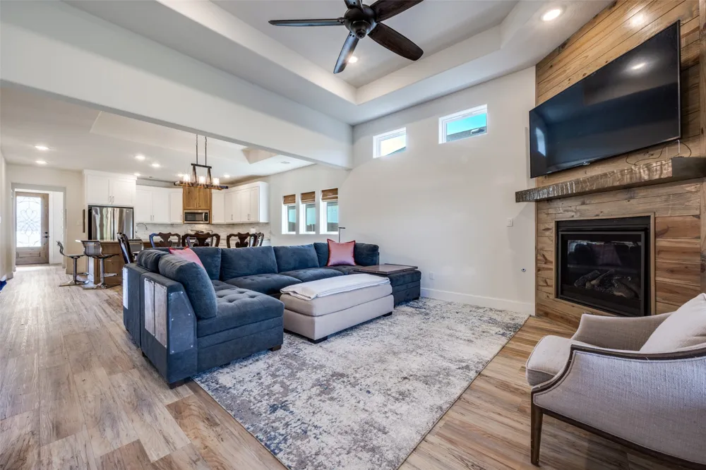 745 River Oak Way Lake Dallas, TX 75065