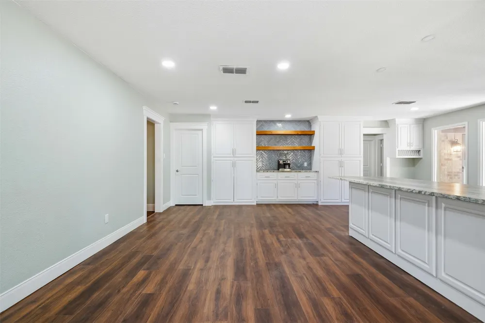 104 Murls Lake Road Weatherford, TX 76085