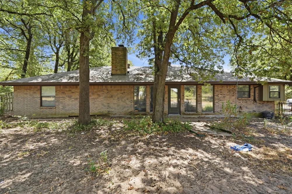 104 Murls Lake Road Weatherford, TX 76085