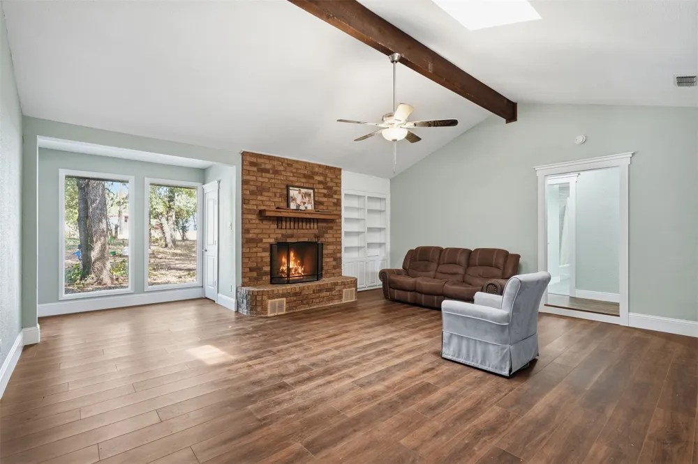 104 Murls Lake Road Weatherford, TX 76085