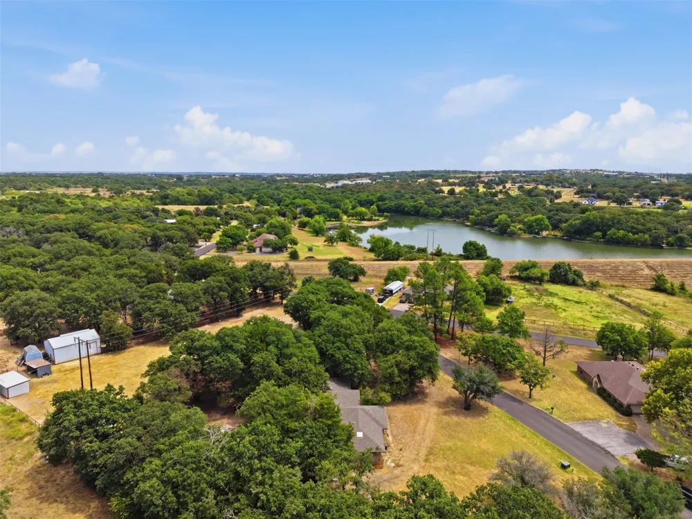 104 Murls Lake Road Weatherford, TX 76085