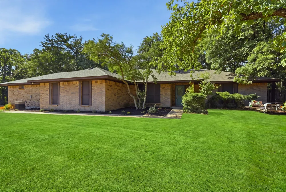 104 Murls Lake Road Weatherford, TX 76085