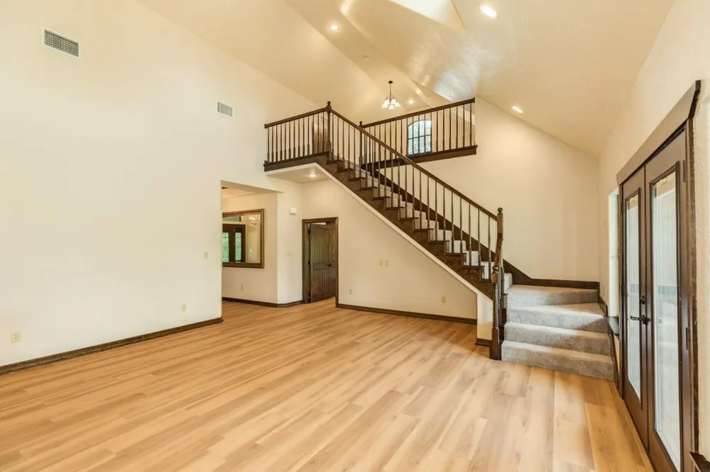 306 Wagon Wheel Trail Angleton, TX 77515