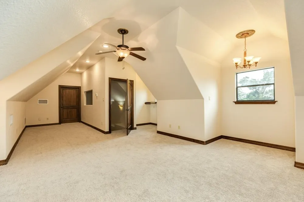 306 Wagon Wheel Trail Angleton, TX 77515