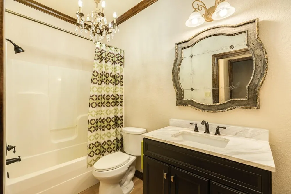 306 Wagon Wheel Trail Angleton, TX 77515