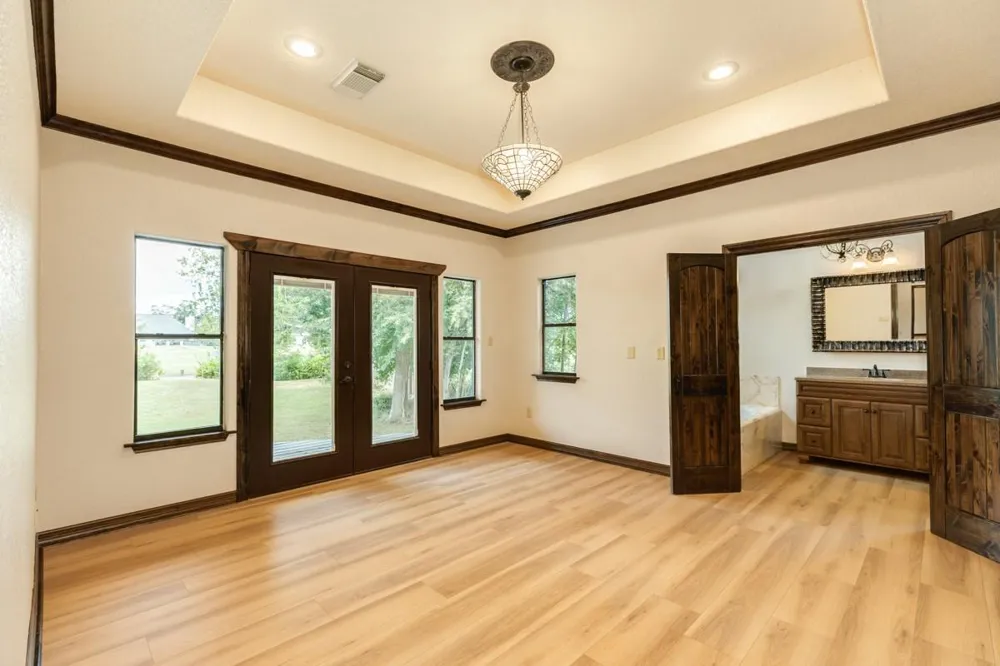 306 Wagon Wheel Trail Angleton, TX 77515