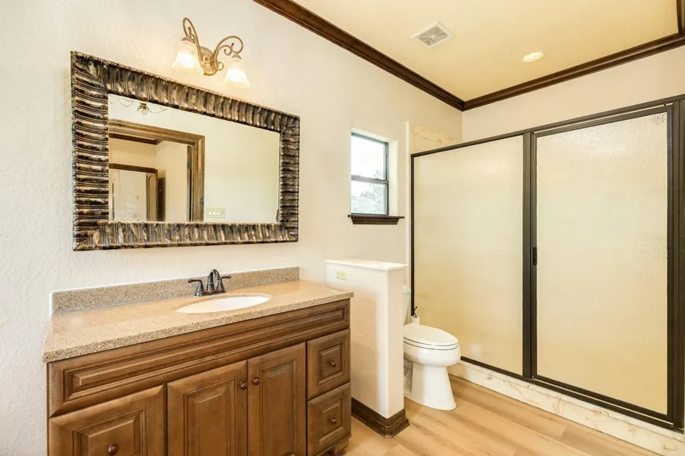 306 Wagon Wheel Trail Angleton, TX 77515