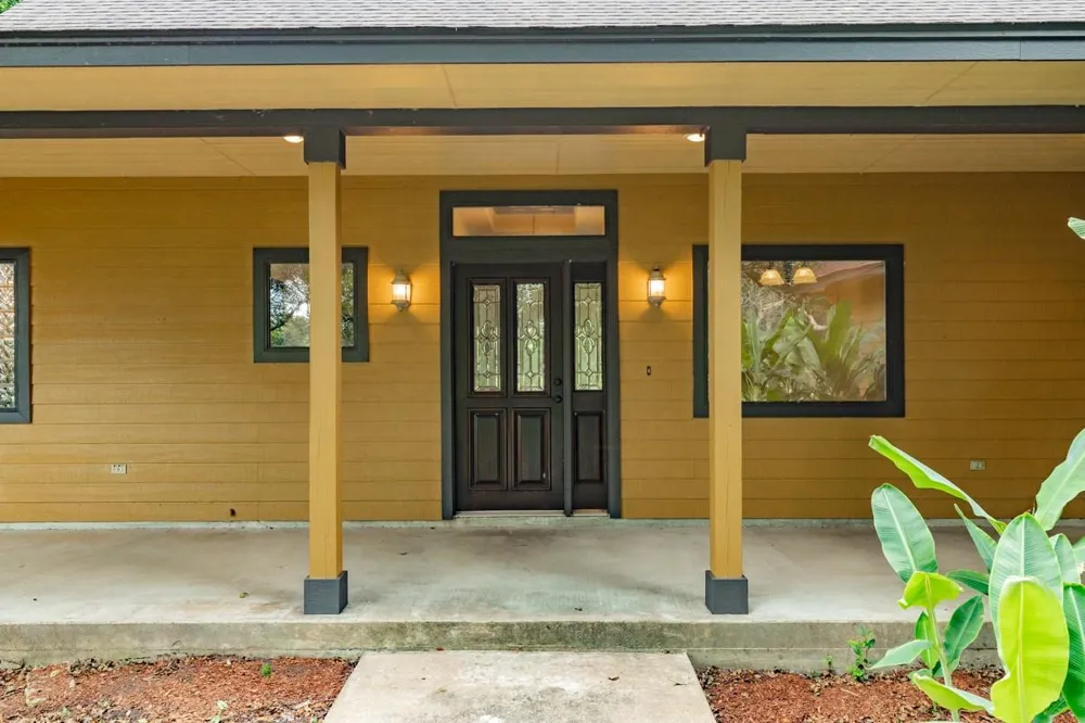 306 Wagon Wheel Trail Angleton, TX 77515