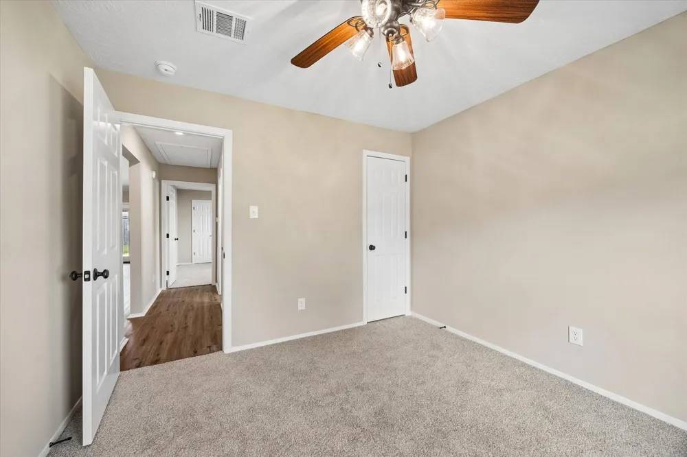 9807 Sparrow Street La Porte, TX 77571