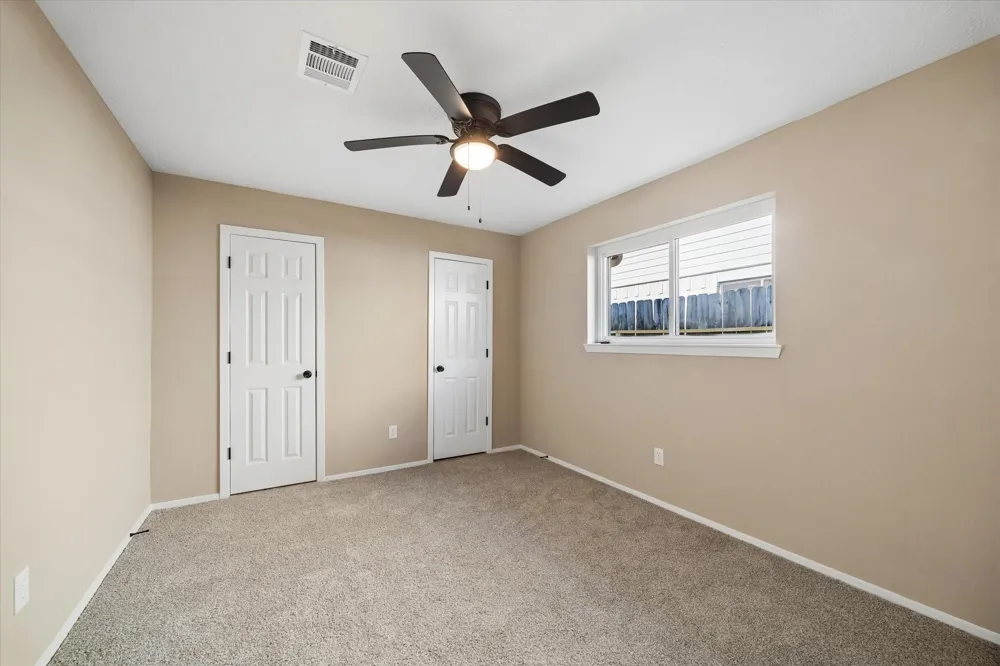 9807 Sparrow Street La Porte, TX 77571