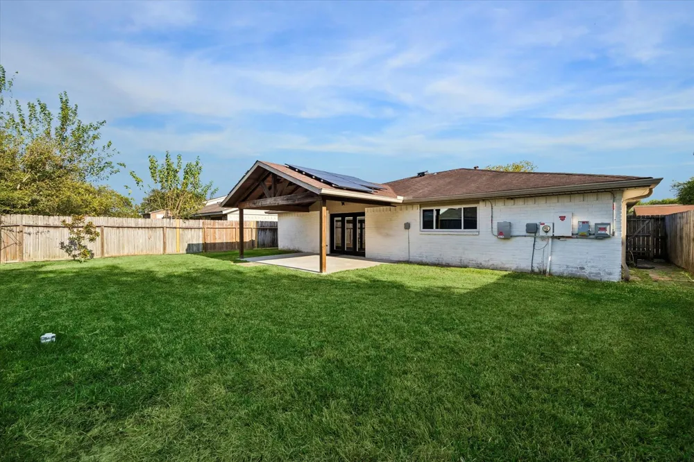 9807 Sparrow Street La Porte, TX 77571