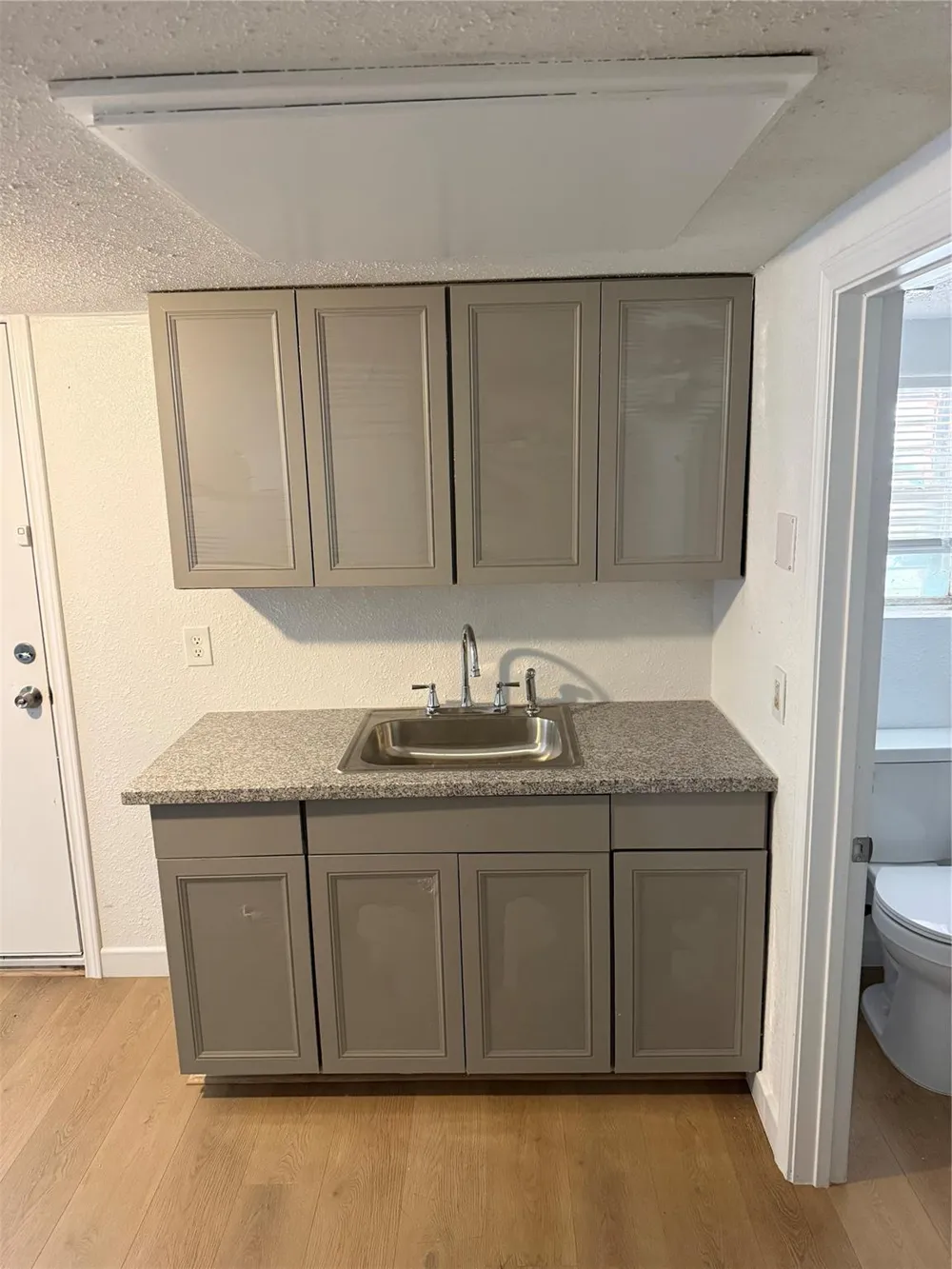 1713 47th Street Galveston, TX 77551