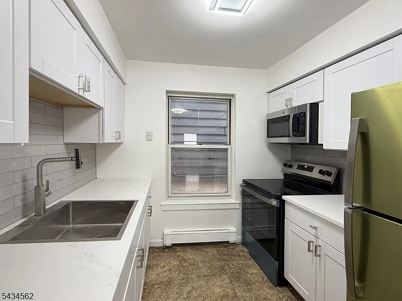 19 Van Rensselear St #2 Unit 2 Belleville, NJ 07109