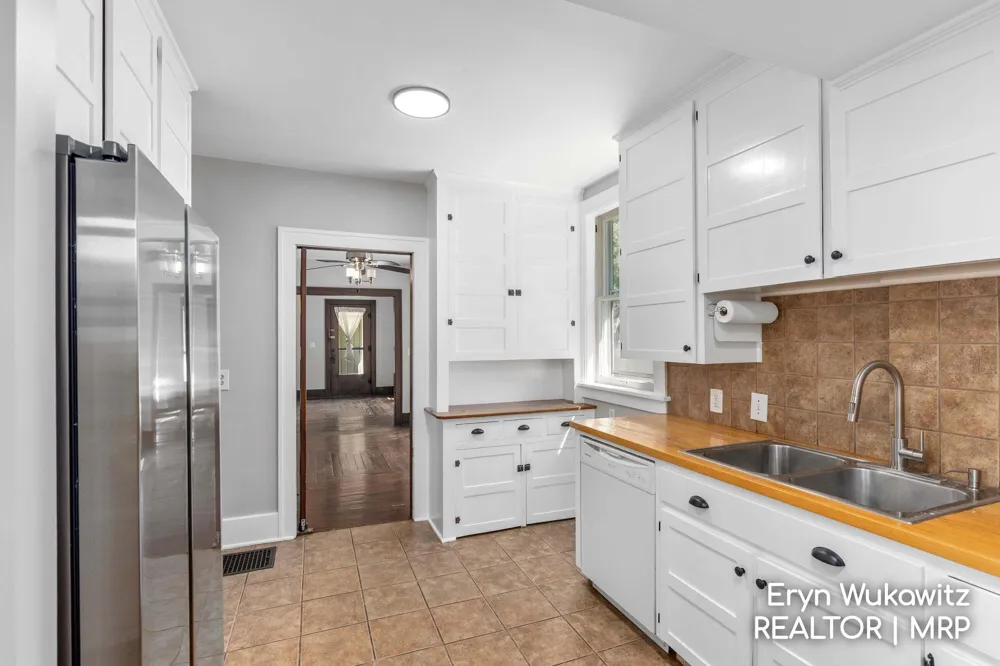 317 W Montcalm Street Greenville, MI 48838