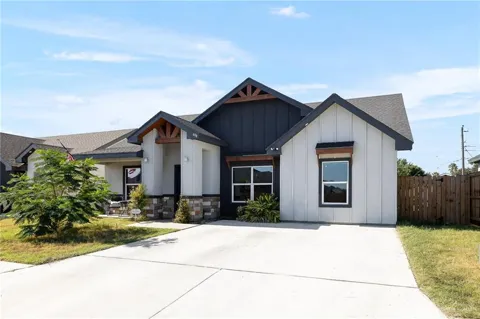 404 Dakota Drive
