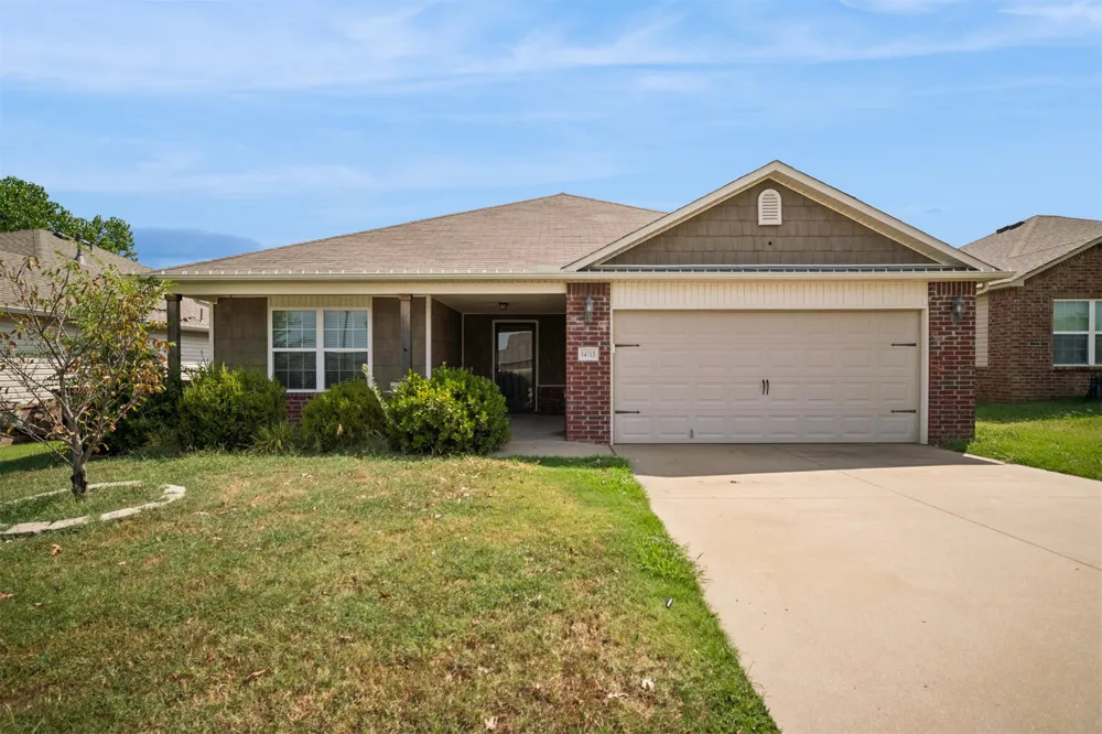 14713 S Lakewood Avenue Bixby, OK 74008