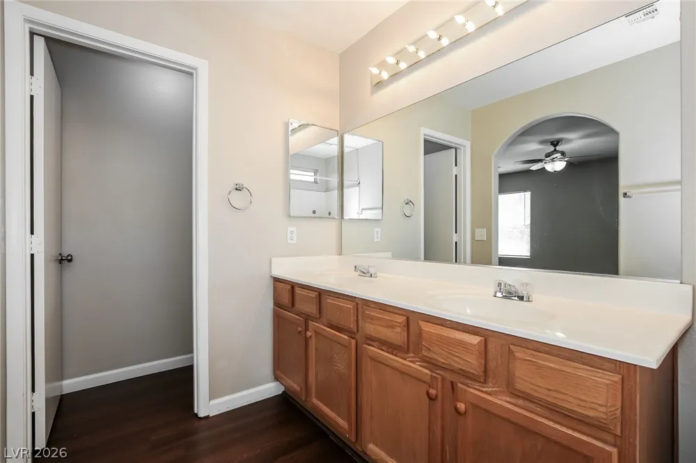 2617 Los Palos Street Las Vegas, NV 89108
