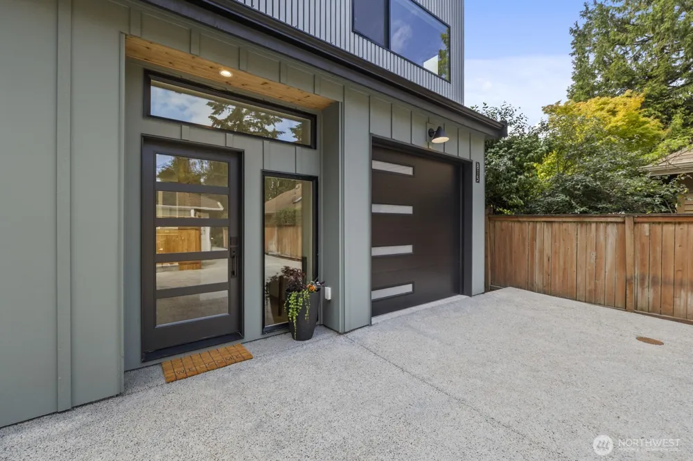 815 NE 100th Street Seattle, WA 98125