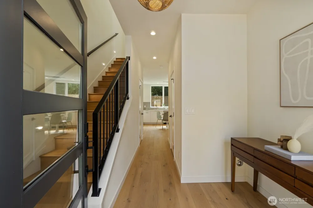815 NE 100th Street Seattle, WA 98125