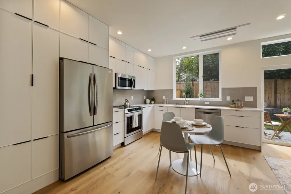 815 NE 100th Street Seattle, WA 98125