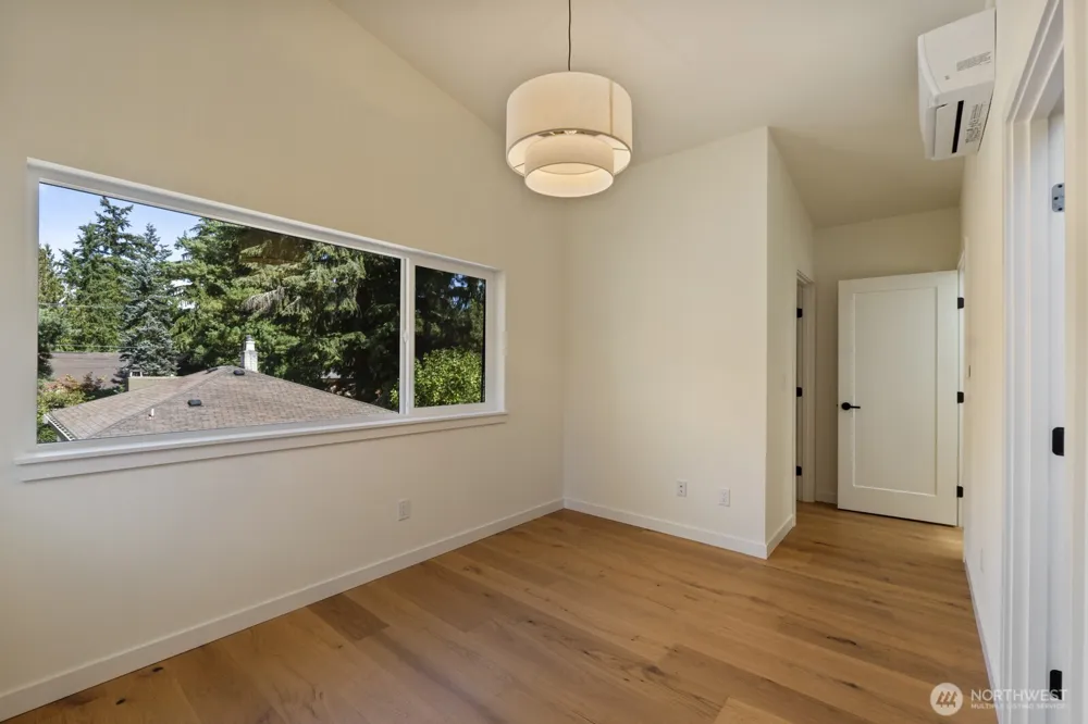 815 NE 100th Street Seattle, WA 98125