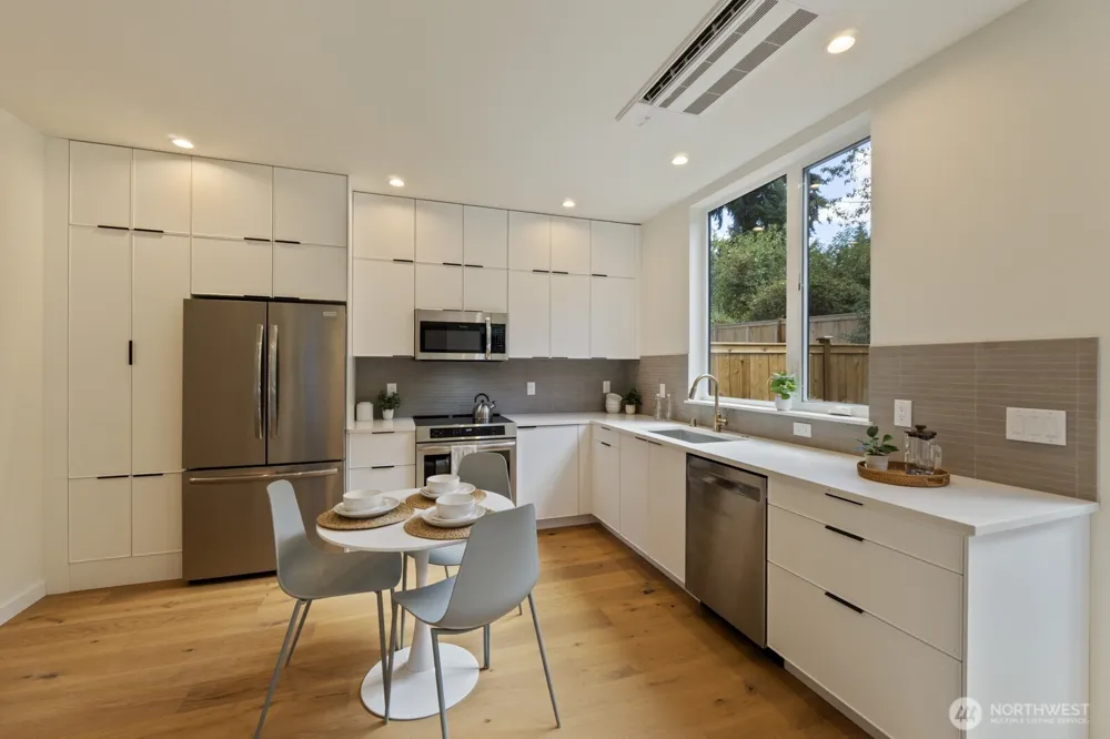815 NE 100th Street Seattle, WA 98125