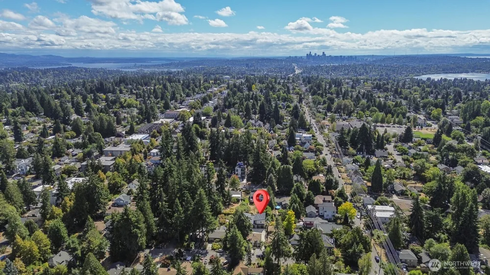815 NE 100th Street Seattle, WA 98125