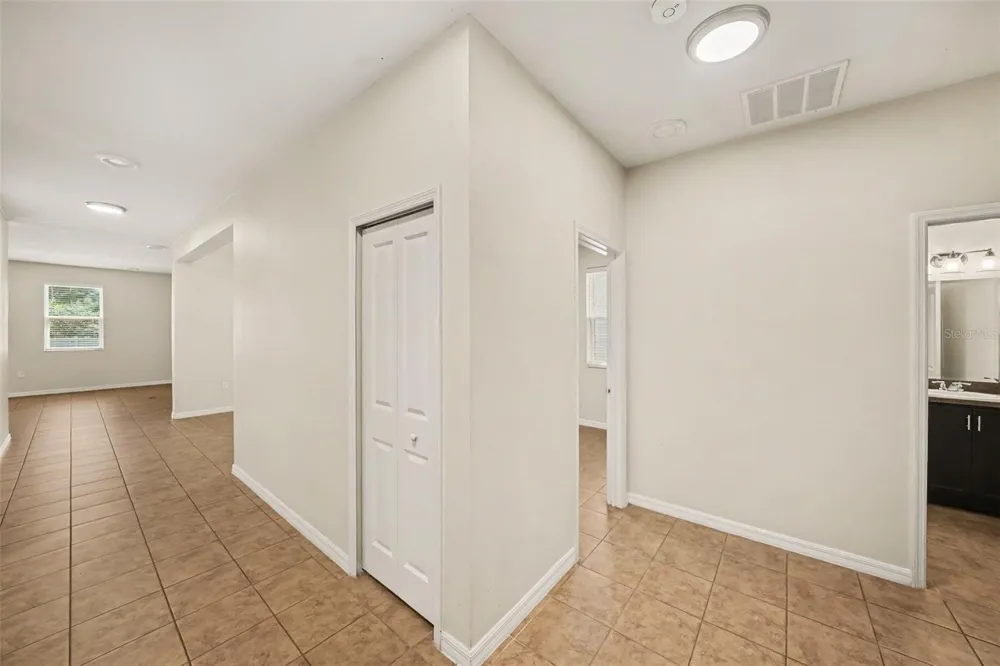 1102 CANYON OAKS DRIVE Brandon, FL 33510