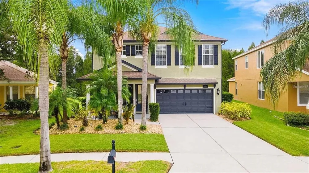 1122 NASHVILLE DRIVE Wesley Chapel, FL 33544